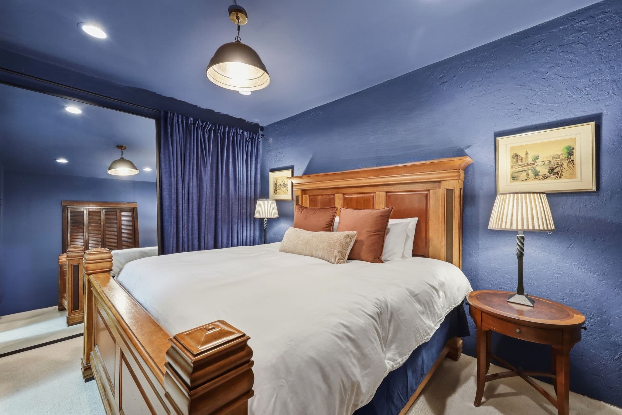 King Bed