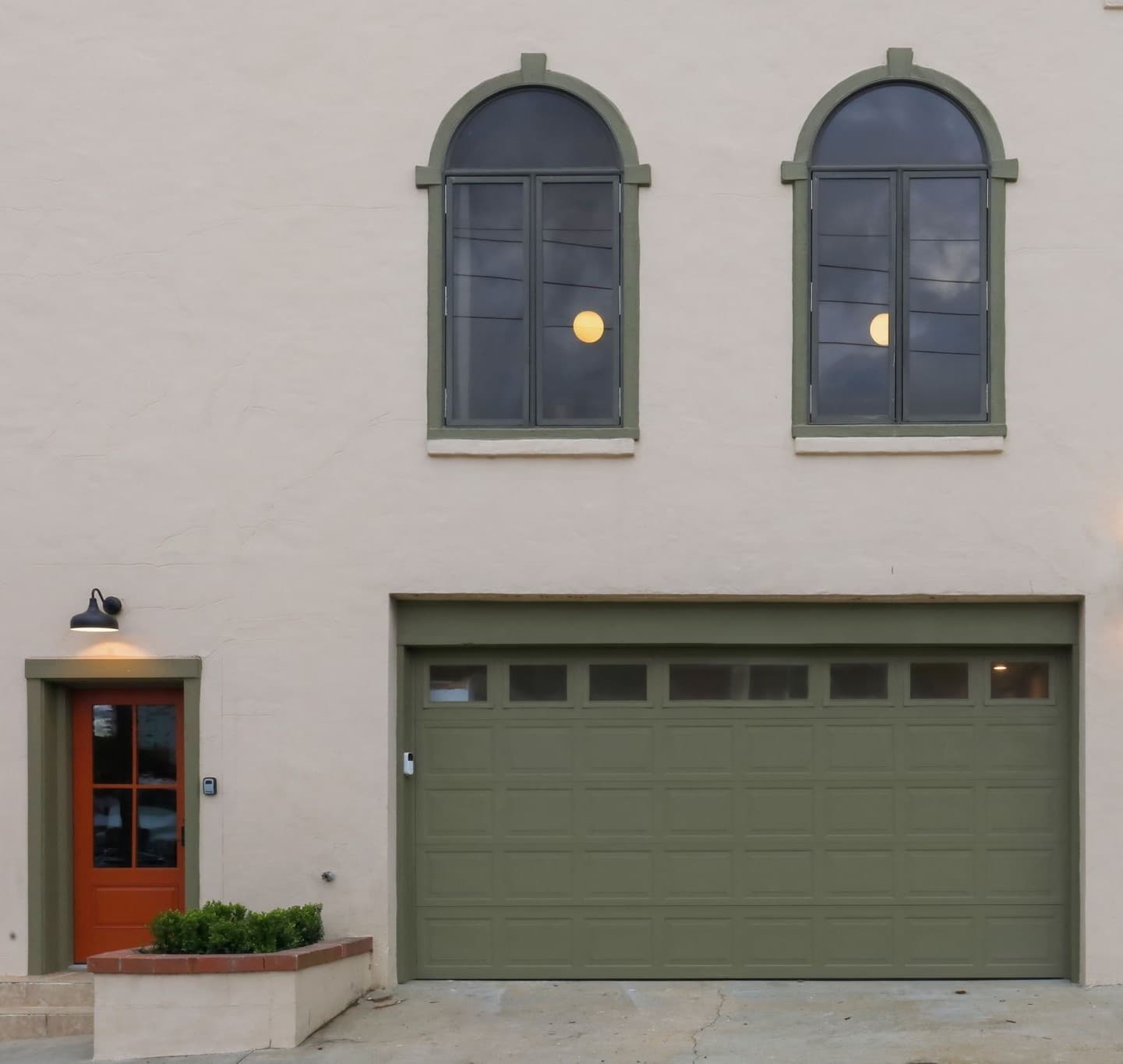 Entry Door / Garage Parking